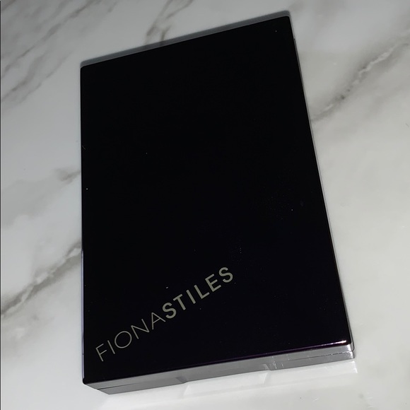 BNIB Fiona Stiles Canyon Eyeshadow Quad DISCONTINUED - Picture 3 of 11
